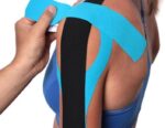 ⁦قطعتين شريط لاصق مرن للعضلات من القطن الرياضي (لون ازرق)  5 × متر من لوكي بوي⁩ - الصورة ⁦3⁩