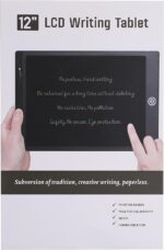 ⁦تابلت للكتابة بشاشة ال سي دي مقاس 12 بوصة للرسم والكتابة بخط اليد  بزر للمسح واخر لقفل الشاشة، يعد هدية مثالية للأطفال والكبار في المنزل والمدرسة والمكتب بمثابة ورق للشخبطة من لوكي بوي متعدد الالوان⁩ - الصورة ⁦5⁩